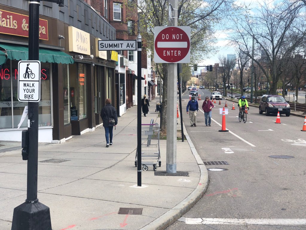 Boston Outlines Plans for Expanded Sidewalks, Expedited Bike Projects for Pandemic Recovery