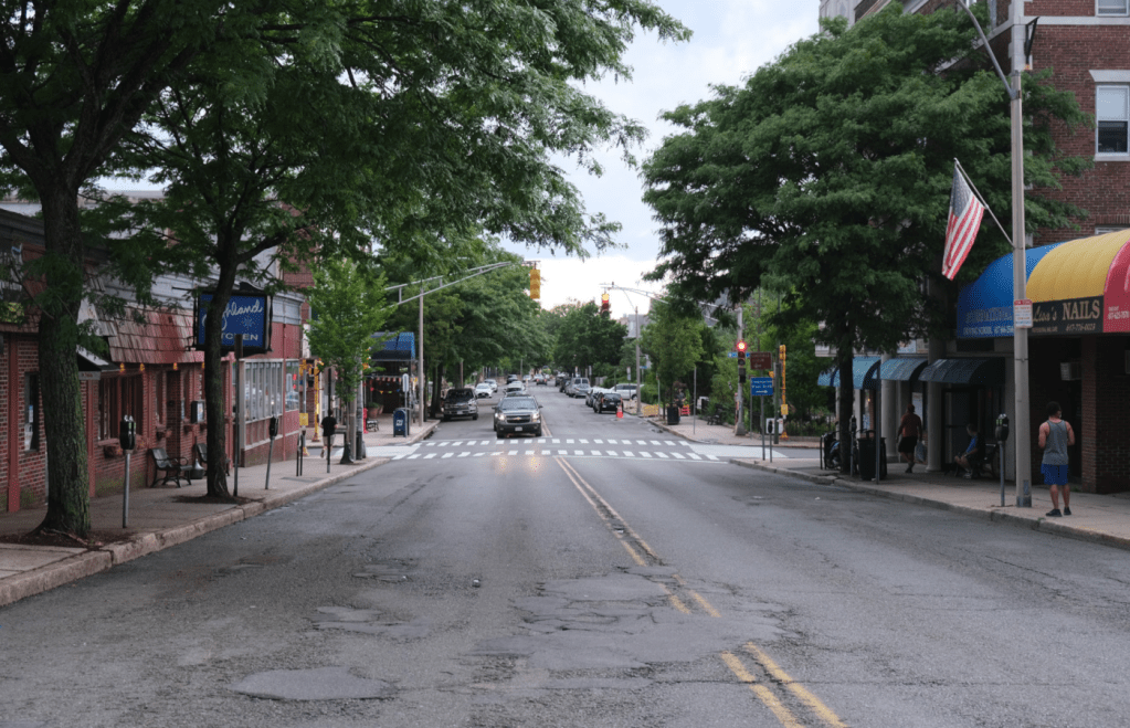 Somerville Budget Plan Endorses Protected Bike Lanes for Highland Ave.
