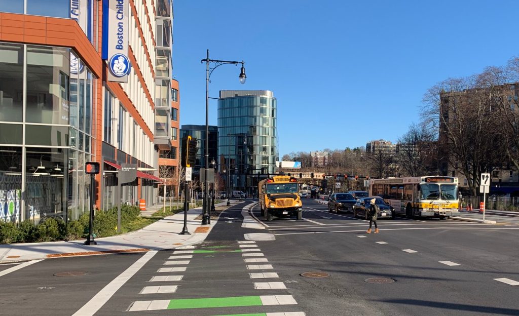 Brookline to Install Bus-Only Lanes On Route 9 Bottleneck This Year