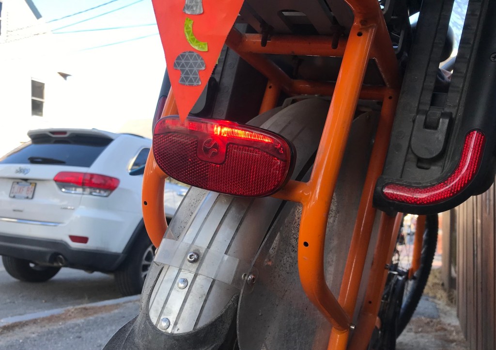 Legislature Approves Long-Stalled Traffic Safety Bill With Compromises on Bike Light Requirements