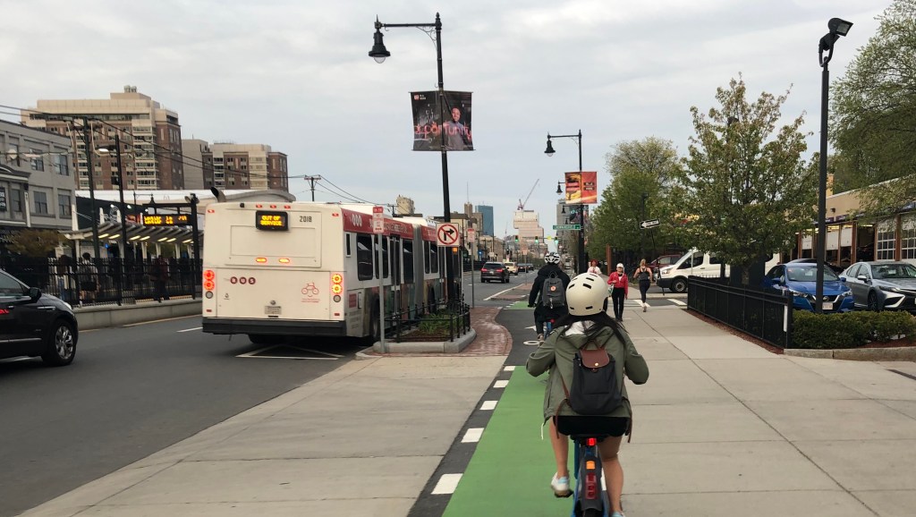 Research Suggests Boston’s New Protected Lanes Boosted Bikeshare Traffic 80 Percent