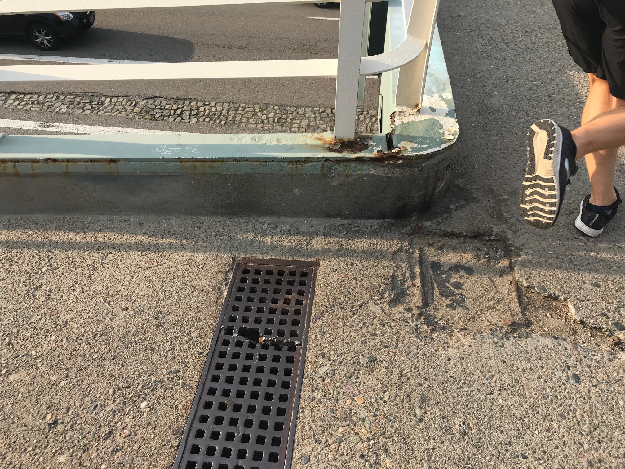 Steel corrosion on the Dartmouth Street pedestrian overpass