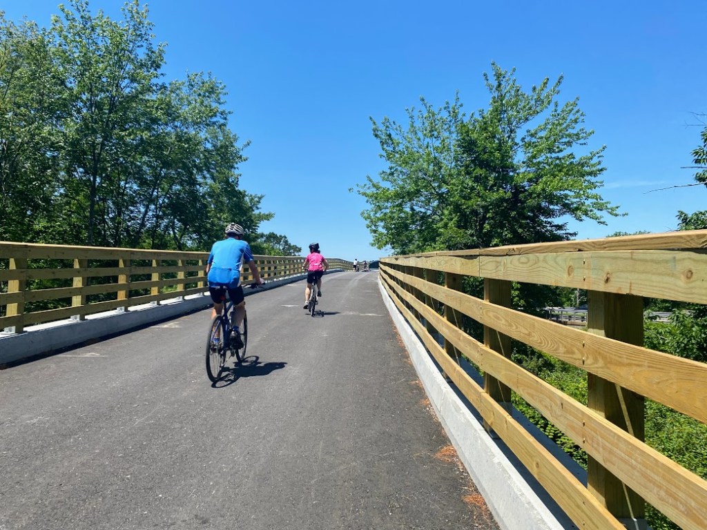 Desde Framingham Hasta Lowell, Sigue en Marcha El Sendero De Bicis De 25 Millas Por Los Suburbios Al Oeste De Boston