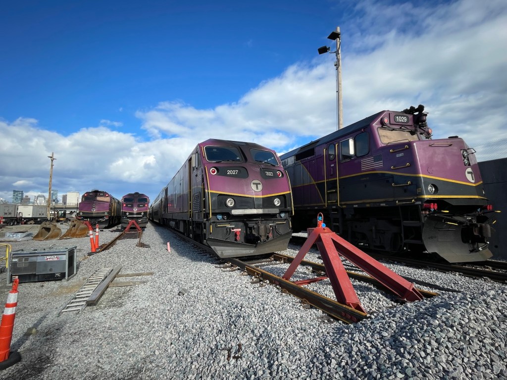 MBTA Teaming Up With Maryland  to Procure New Battery-Electric Locomotives