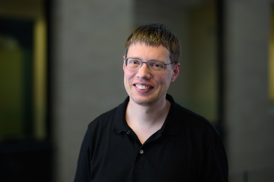 MIT Professor Dies of Injuries Sustained In Previously Unreported Crash On Memorial Drive